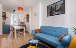 Grande Rue de la Croix-Rousse, Lyon, Auvergne-Rhône-Alpes 69004