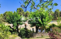 Vaugines, Provence-Alpes-Côte d'Azur 84160
