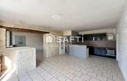 Saint-Chartres, Poitou-Charentes 86330