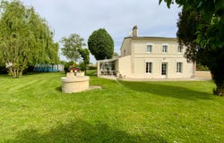 PONS, Nouvelle-Aquitaine 17800