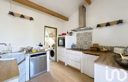 Châteauneuf-de-Gadagne, Provence-Alpes-Côte d'Azur 84470