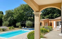 Lauris, Provence-Alpes-Côte-d'Azur 84360