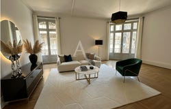 VANNES, Brittany 56000