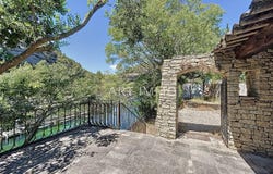 Fontaine-de-Vaucluse, Provence-Alpes-Côte-d'Azur 84800