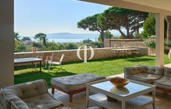 Grimaud, Provence-Alpes-Côte d'Azur 83310