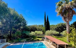 Lauris, Provence-Alpes-Côte d'Azur 84360