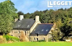 Camors, Brittany 56330