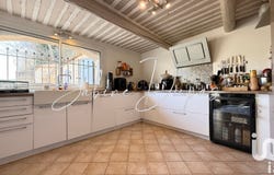 Lagnes, Provence-Alpes-Côte d'Azur 84800