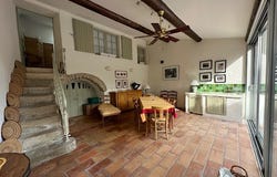 CABRIERES-D'AVIGNON, Provence-Alpes-Côte d'Azur 84220