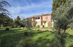 Robion, Provence-Alpes-Côte d'Azur 84440