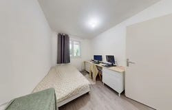 Avenue Leclerc, Lyon, Auvergne-Rhône-Alpes 69007