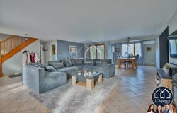Nogent-le-Roi, Eure-et-Loir 28210