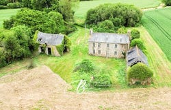 PLOUHA, Brittany 22580