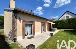 Mailly-le-Camp, Grand Est 10230