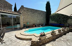 CABRIERES-D'AVIGNON, Provence-Alpes-Côte d'Azur 84220