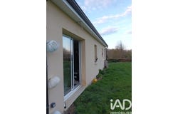 Les Hogues, Normandy 27910