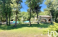 Saint-Maximin-la-Sainte-Baume, Provence-Alpes-Côte d'Azur 83470