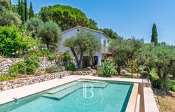Châteauneuf-Grasse, Provence-Alpes-Côte d'Azur 06740