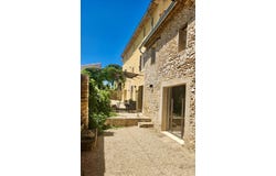 Saint-Saturnin-lès-Apt, Provence-Alpes-Côte-d'Azur 84490