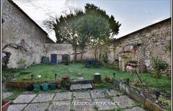 ST JEAN D ANGELY, Poitou-Charentes 17400