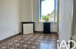 Nîmes, Languedoc-Roussillon 30000