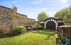 Quillebeuf-sur-Seine, Upper Normandy 27680