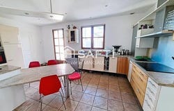Luynes, Centre 37230