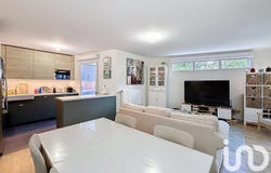 Neuilly-sur-Marne, Île-de-France 93330