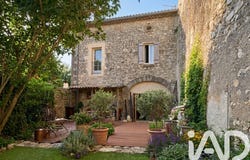 Lussan, Occitanie 30580