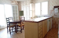 Saint-Savin, Poitou-Charentes 86310