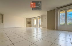 Senlis, Hauts-de-France 60300