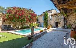 Fontvieille, Provence-Alpes-Côte d'Azur 13990