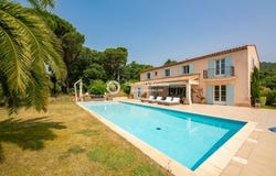 Grimaud, Provence-Alpes-Côte d'Azur 83310