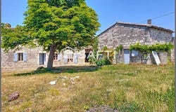 Castelnau-De-Montmiral, Midi-Pyrénées 81140
