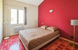 Collias, Languedoc-Roussillon 30210