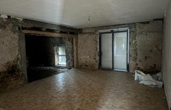 Sully, Bourgogne 71360