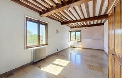 Charnay-Les-Macon, Bourgogne 71850