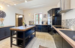 Uzès, Languedoc-Roussillon 30700