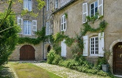 BAUME LES DAMES, Bourgogne-Franche-Comté 25110