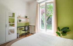 Rue du Commandant Charcot, Bordeaux, Nouvelle-Aquitaine 33000
