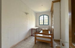 Bagnols-sur-Cèze, Languedoc-Roussillon 30200