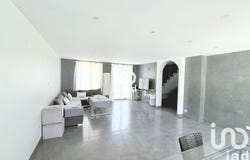 Le Mesnil-Saint-Denis, Île-de-France 78320