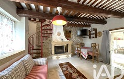 Saint-Hilaire-d'Ozilhan, Occitanie 30210