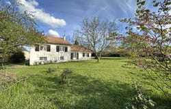 Thouars, Deux-Sèvres 79100