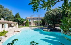 Carpentras, Provence-Alpes-Côte d'Azur 84200