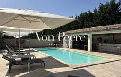 Saint-Etienne-du-Grès, Provence-Alpes-Côte-d'Azur 13103
