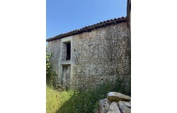 Agris, Poitou-Charentes 16110