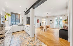 EVIAN LES BAINS HH-15683382, EVIAN LES BAINS, Auvergne-Rhône-Alpes 74500