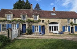 Menou, Burgundy 58210