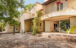 PIERREVERT, Provence-Alpes-Côte d'Azur 04860